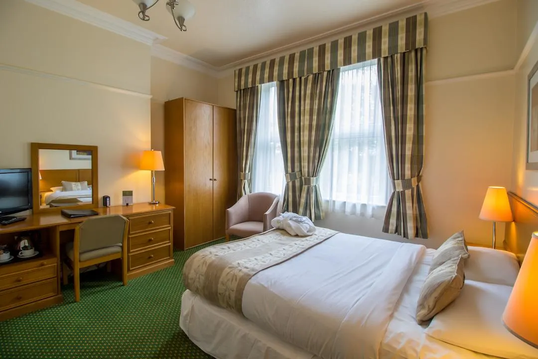 A Park View Hotel Executive Room